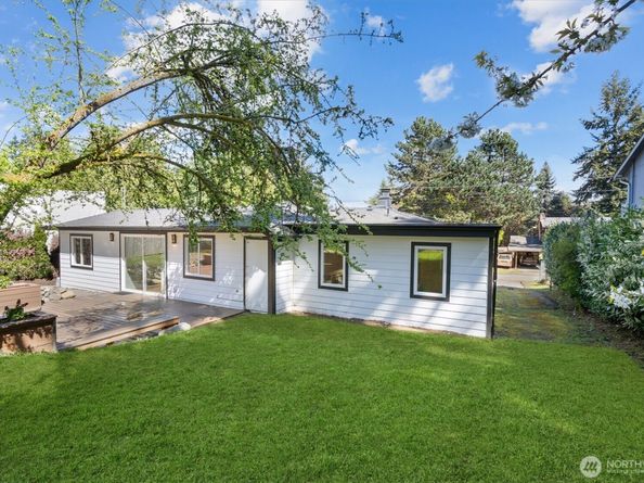 14327 Fremont Avenue N, Seattle WA 98133