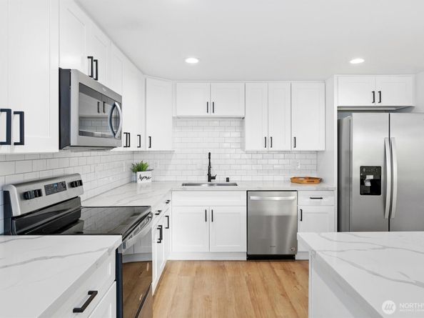 14327 Fremont Avenue N, Seattle WA 98133