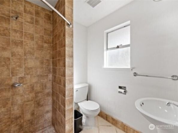 10601 55TH Avenue S, Seattle WA 98178