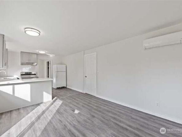 10601 55TH Avenue S, Seattle WA 98178