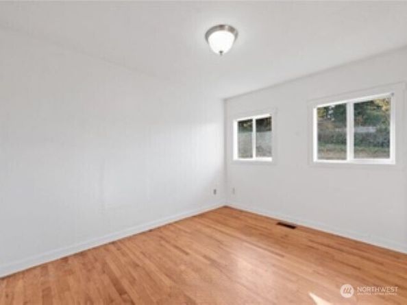 10601 55TH Avenue S, Seattle WA 98178