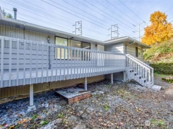10601 55TH Avenue S, Seattle WA 98178