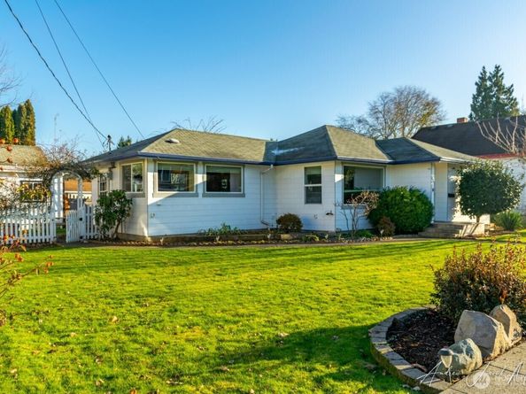 436 Wells Avenue N, Renton WA 98057