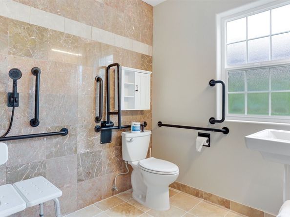 Undisclosed Address #2352628, Bellevue WA 98005