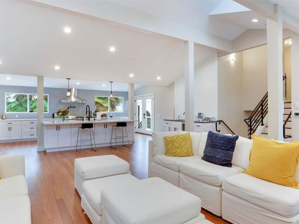 Undisclosed Address #2352628, Bellevue WA 98005