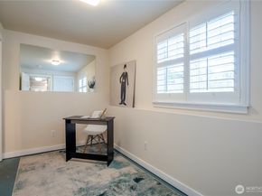 118 N 104th Street A, Seattle WA 98133