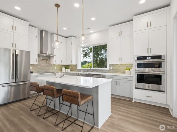 18808 NE 99th Court NE C, Bothell WA 98011