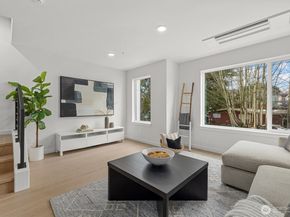 11236 Corliss Avenue N, Seattle WA 98133