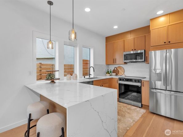 431 19th Avenue E, Seattle WA 98112