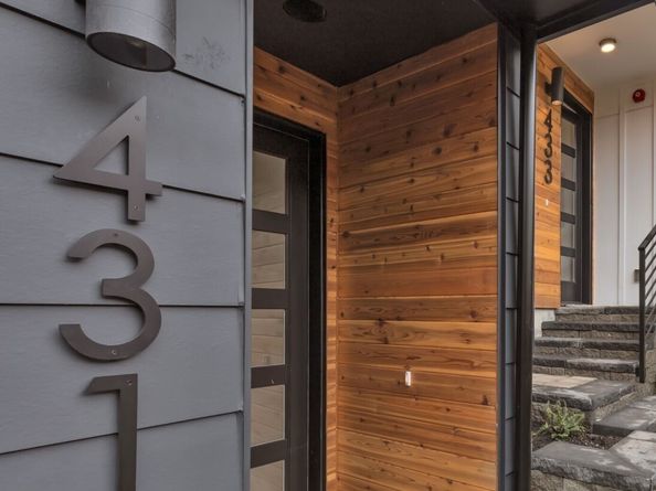 431 19th Avenue E, Seattle WA 98112