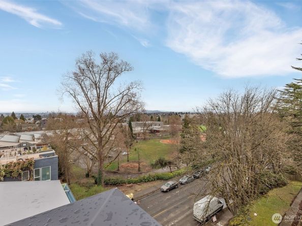 431 19th Avenue E, Seattle WA 98112