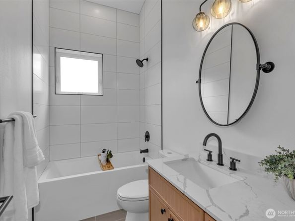 431 19th Avenue E, Seattle WA 98112