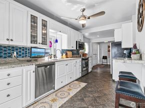 9750 Rainier Avenue S, Seattle WA 98118