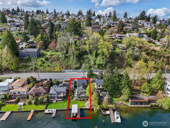 9750 Rainier Avenue S, Seattle WA 98118