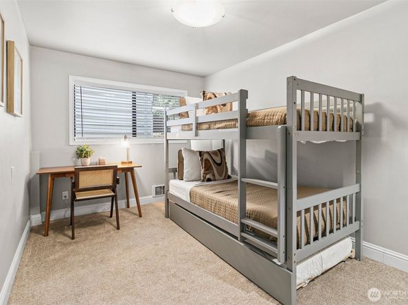 9750 Rainier Avenue S, Seattle WA 98118