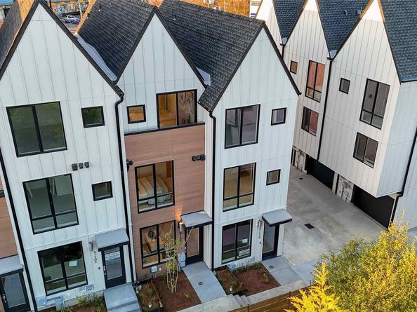 9752 A Holman Road NW, Seattle WA 98117