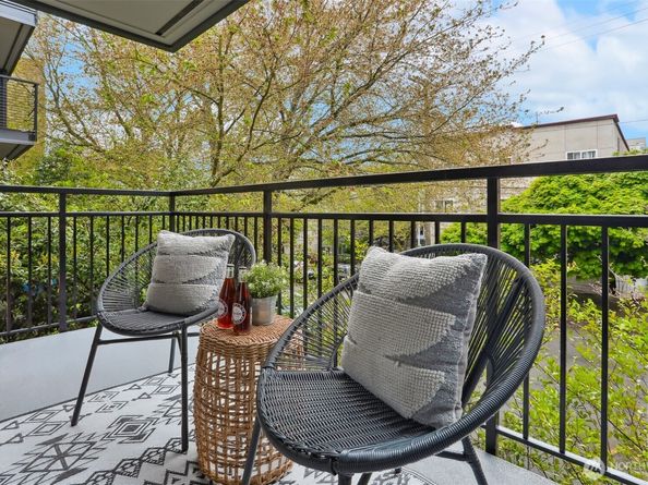 275 W Roy Street 216, Seattle WA 98119