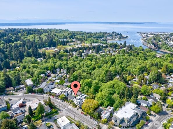 3236 W Government Way, Seattle WA 98199