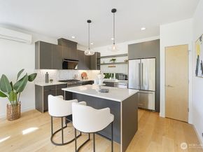3236 W Government Way, Seattle WA 98199