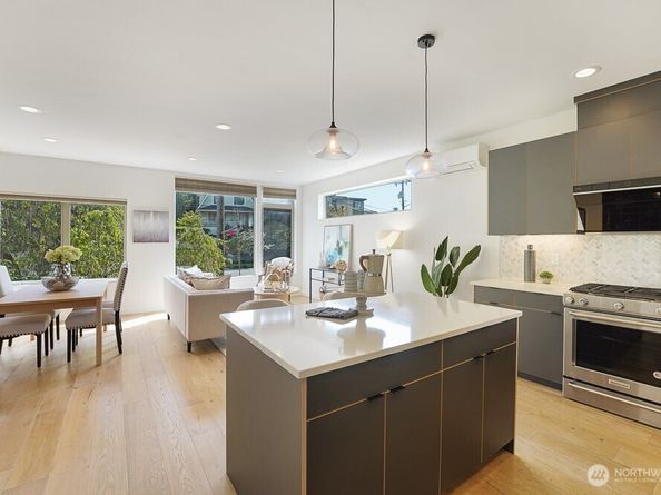 3236 W Government Way, Seattle WA 98199