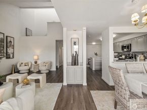 15662 NE 70th Court, Redmond WA 98052