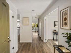 15662 NE 70th Court, Redmond WA 98052