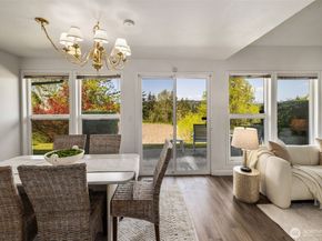 15662 NE 70th Court, Redmond WA 98052