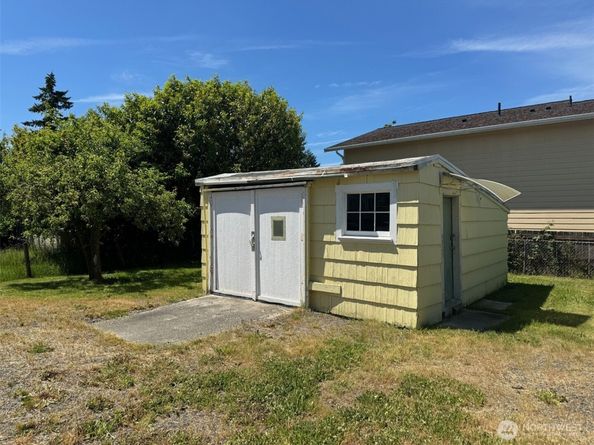 3001 Wheaton Way, Bremerton WA 98310
