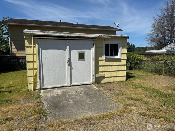 3001 Wheaton Way, Bremerton WA 98310
