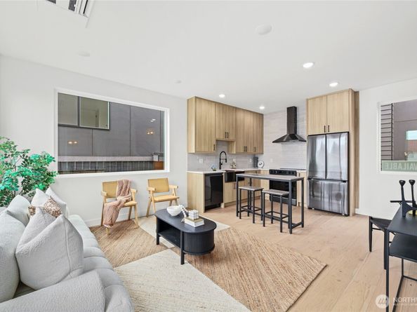 8105 B 18th Avenue SW, Seattle WA 98106