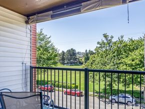2858 32nd Avenue W 302, Seattle WA 98199