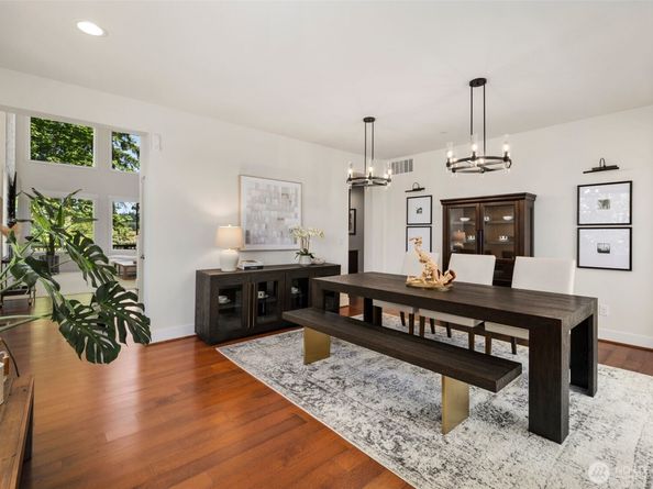 15482 NE 119th Way, Redmond WA 98052