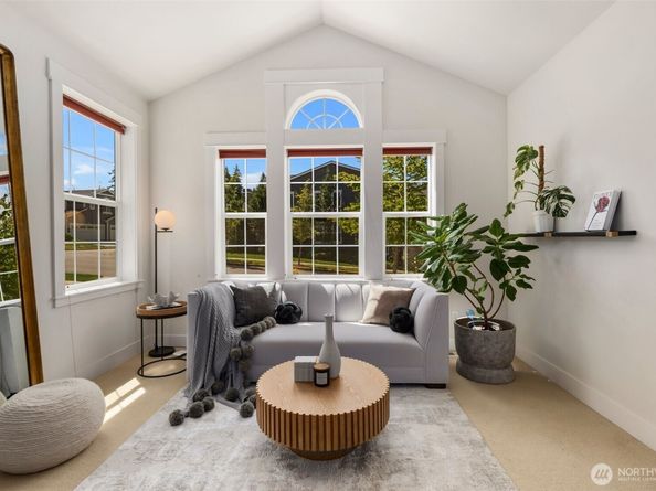 15482 NE 119th Way, Redmond WA 98052