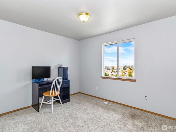 526 Avenue J, Snohomish WA 98290