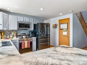 526 Avenue J, Snohomish WA 98290