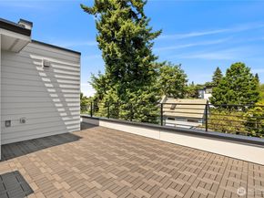 3609 Linden Avenue N, Seattle WA 98103