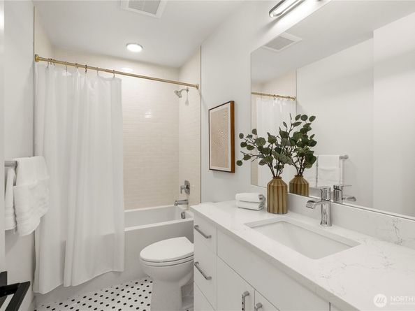 3609 Linden Avenue N, Seattle WA 98103