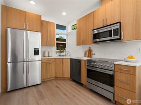 3609 Linden Avenue N, Seattle WA 98103