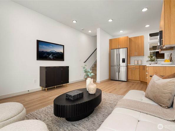 3609 Linden Avenue N, Seattle WA 98103