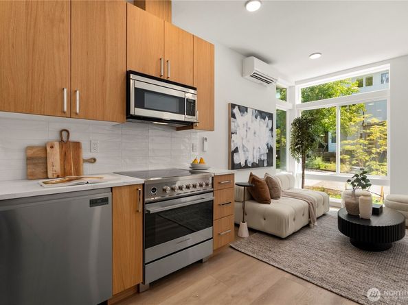 3609 Linden Avenue N, Seattle WA 98103