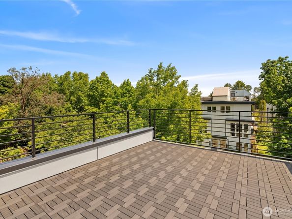 3609 Linden Avenue N, Seattle WA 98103
