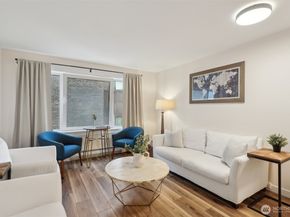 1300 University Street 7C, Seattle WA 98101
