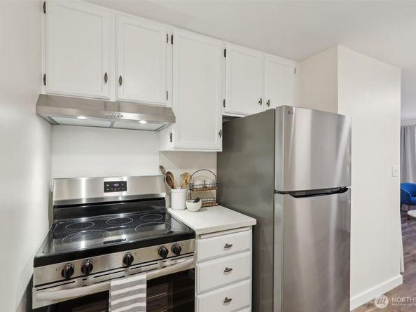 1300 University Street 7C, Seattle WA 98101