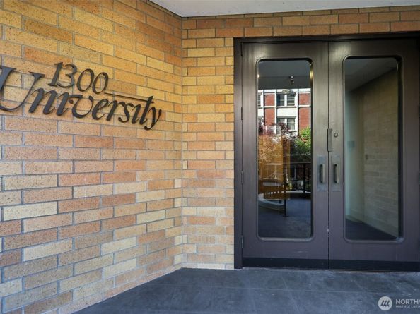 1300 University Street 7C, Seattle WA 98101