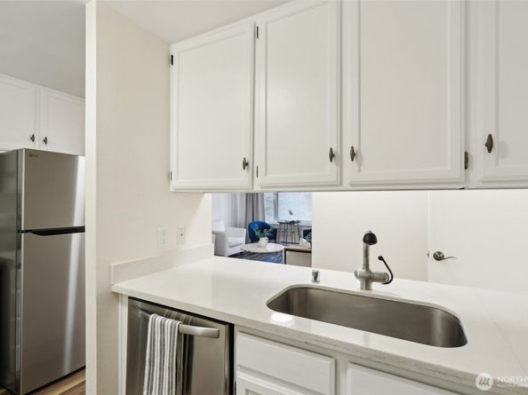 1300 University Street 7C, Seattle WA 98101