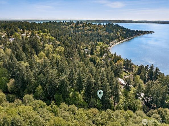 15602 26th Avenue SW, Burien WA 98166