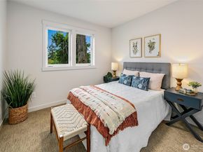 10706 Fremont Avenue N, Seattle WA 98133