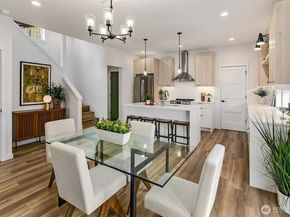 10706 Fremont Avenue N, Seattle WA 98133