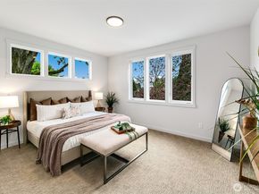 10706 Fremont Avenue N, Seattle WA 98133