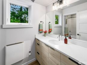 10706 Fremont Avenue N, Seattle WA 98133